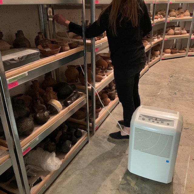 Testing humidity in storage